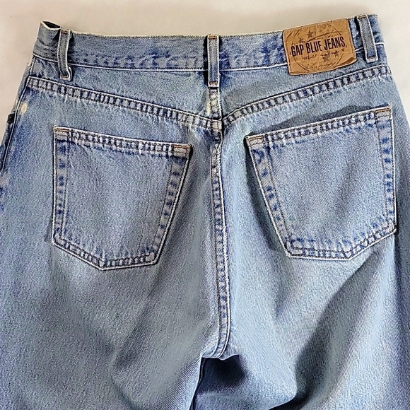 Gap Blue Classic Fit Tall Faded Slightly Stressed Jeans Size 12 Long - Picture 9 of 10